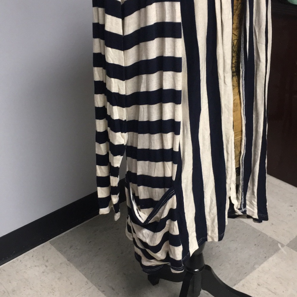 Lightweight jacket - Picture 2 of 4